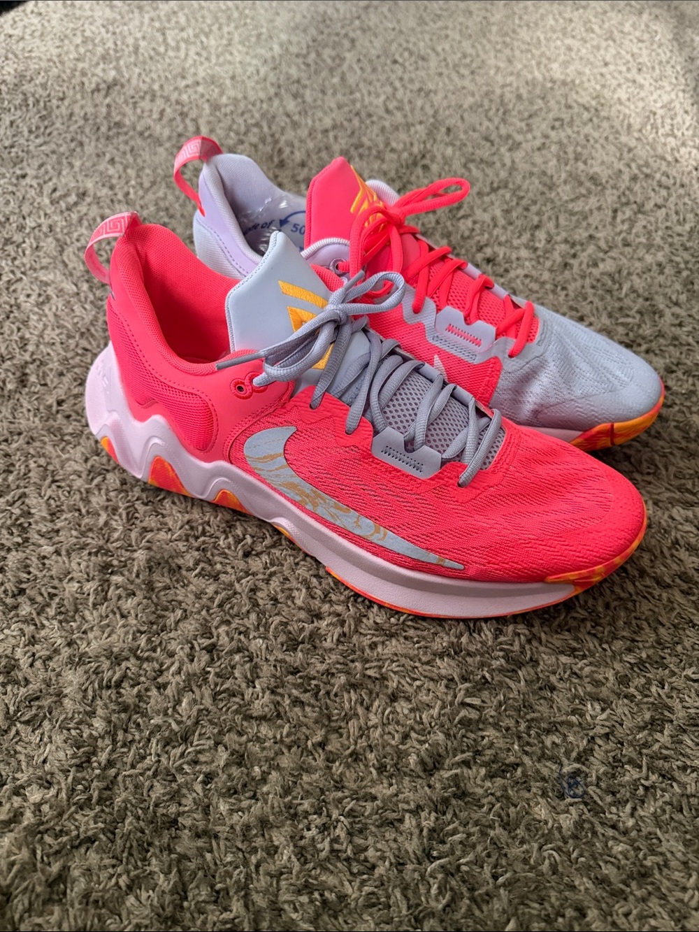 Nike Giannis Immortality 2 HOT PUNCH Mismatched mid basketball shoes!!!